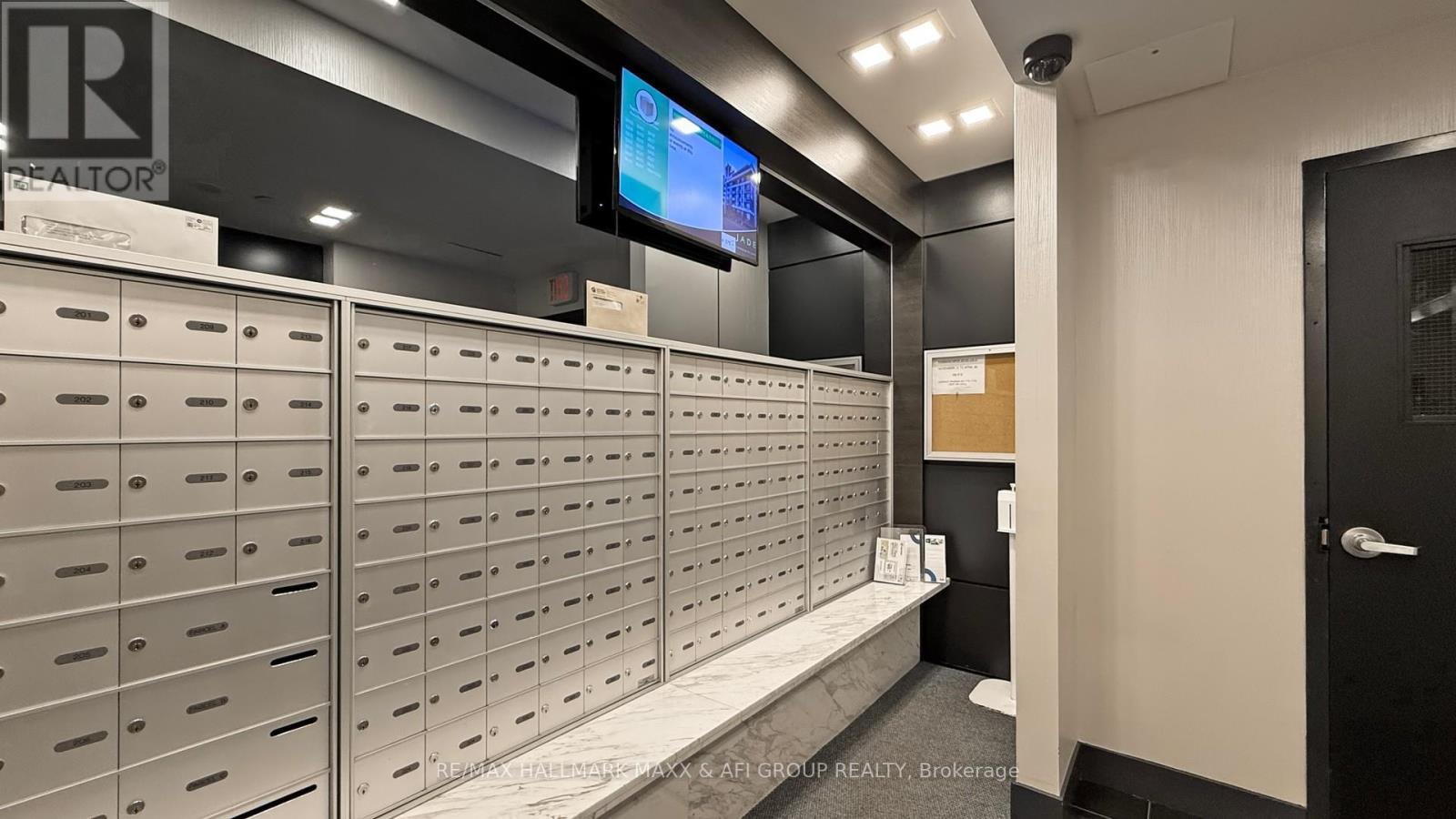 617 - 399 Spring Garden Avenue, Toronto, ON - Indoor