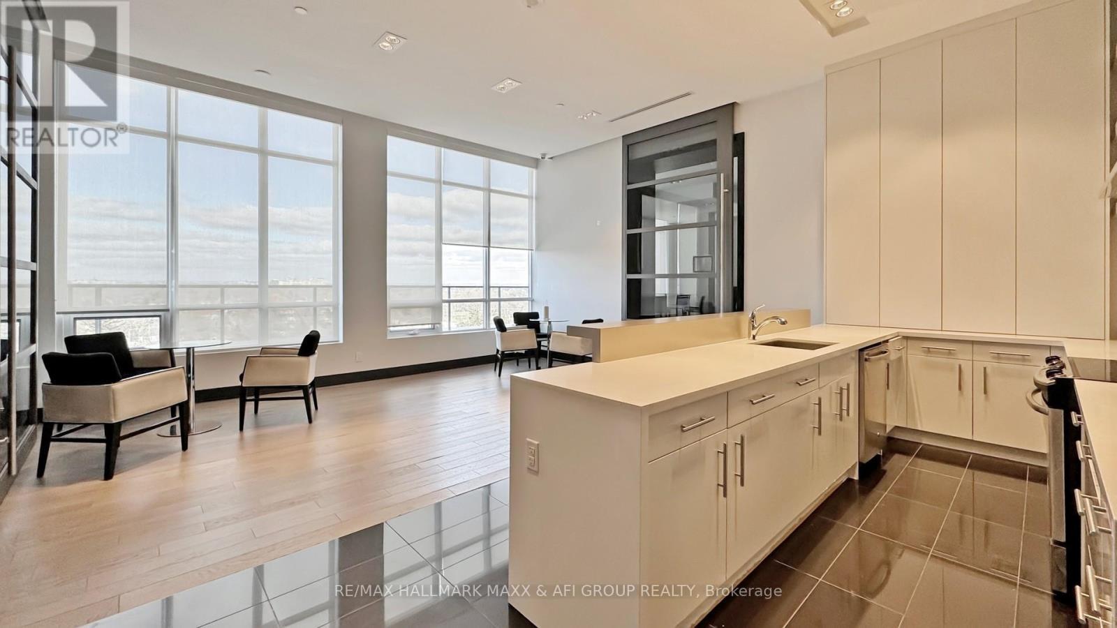 617 - 399 Spring Garden Avenue, Toronto, ON - Indoor Photo Showing Other Room