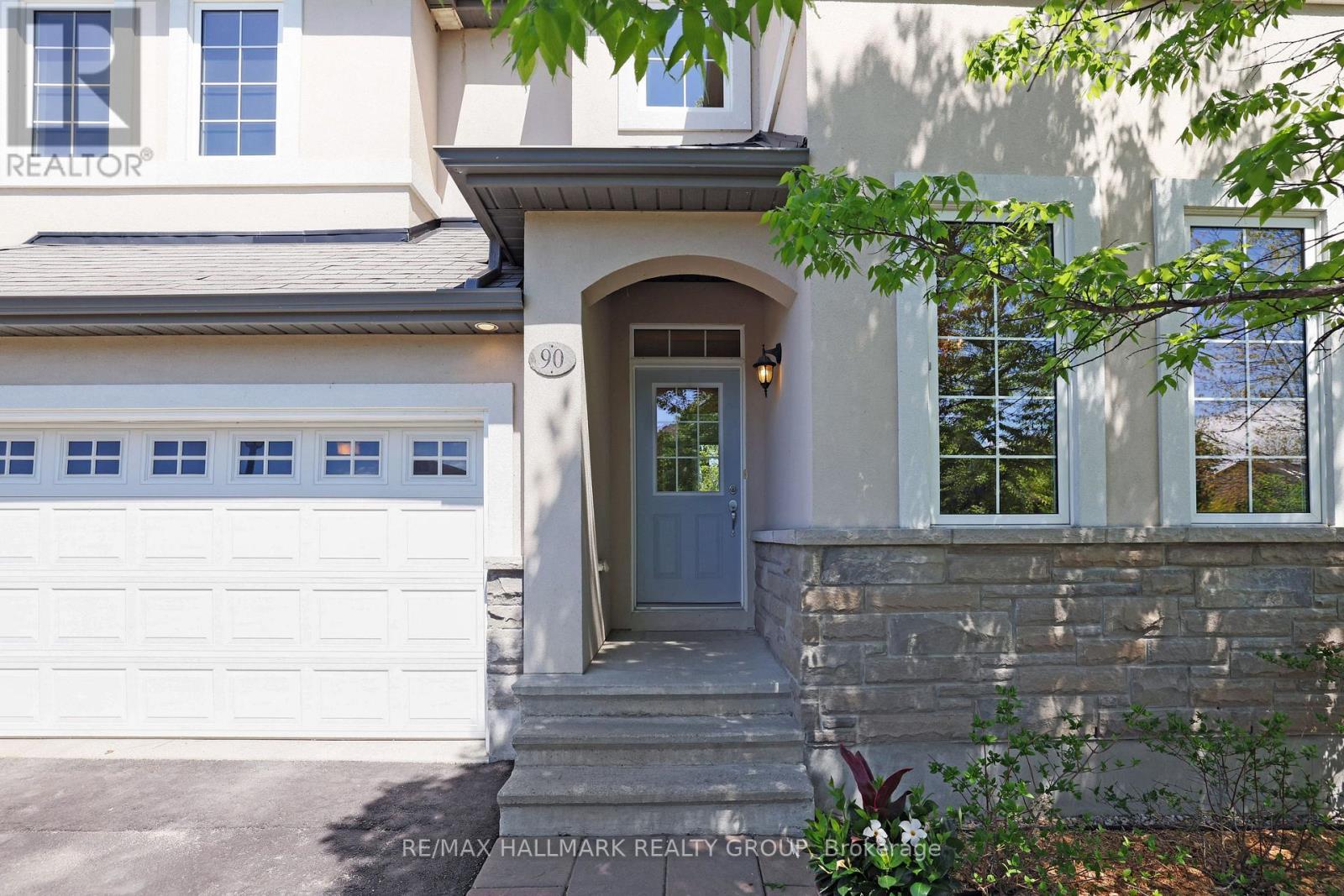 90 Stonewater Bay, Carleton Place, ON - Outdoor