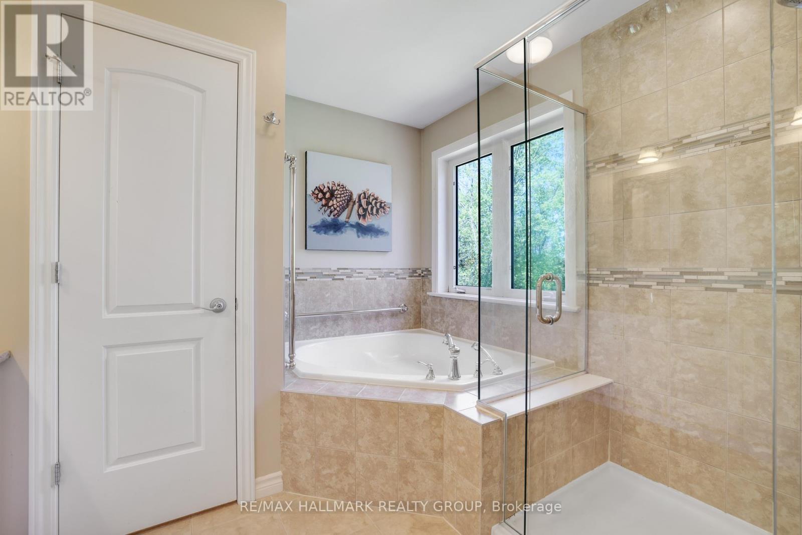 90 Stonewater Bay, Carleton Place, ON - Indoor Photo Showing Bathroom