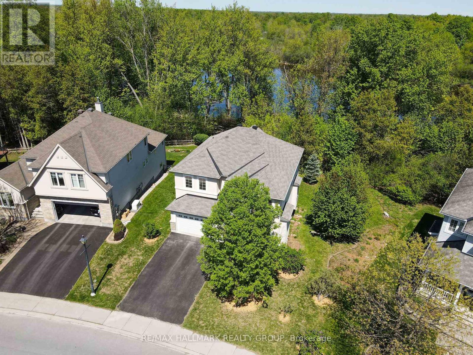 90 Stonewater Bay, Carleton Place, ON - Outdoor
