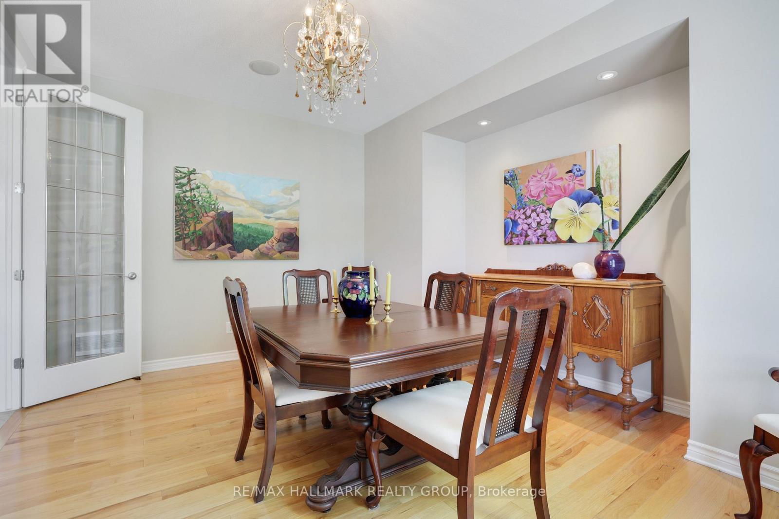 90 Stonewater Bay, Carleton Place, ON - Indoor Photo Showing Dining Room