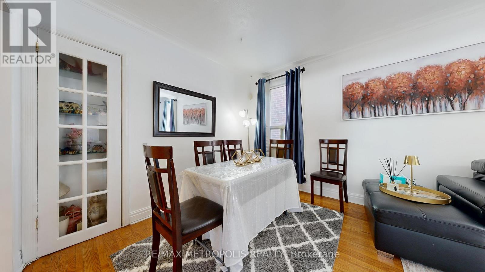 291 Kennedy Road E, Toronto, ON - Indoor Photo Showing Dining Room