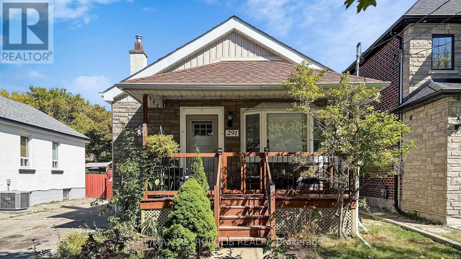 291 Kennedy Road E, Toronto, ON - Outdoor With Deck Patio Veranda