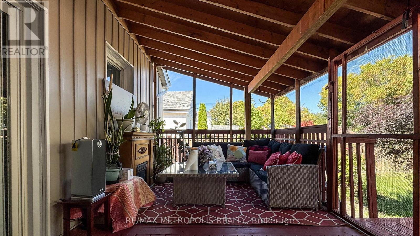 291 Kennedy Road E, Toronto, ON - Outdoor With Deck Patio Veranda With Exterior