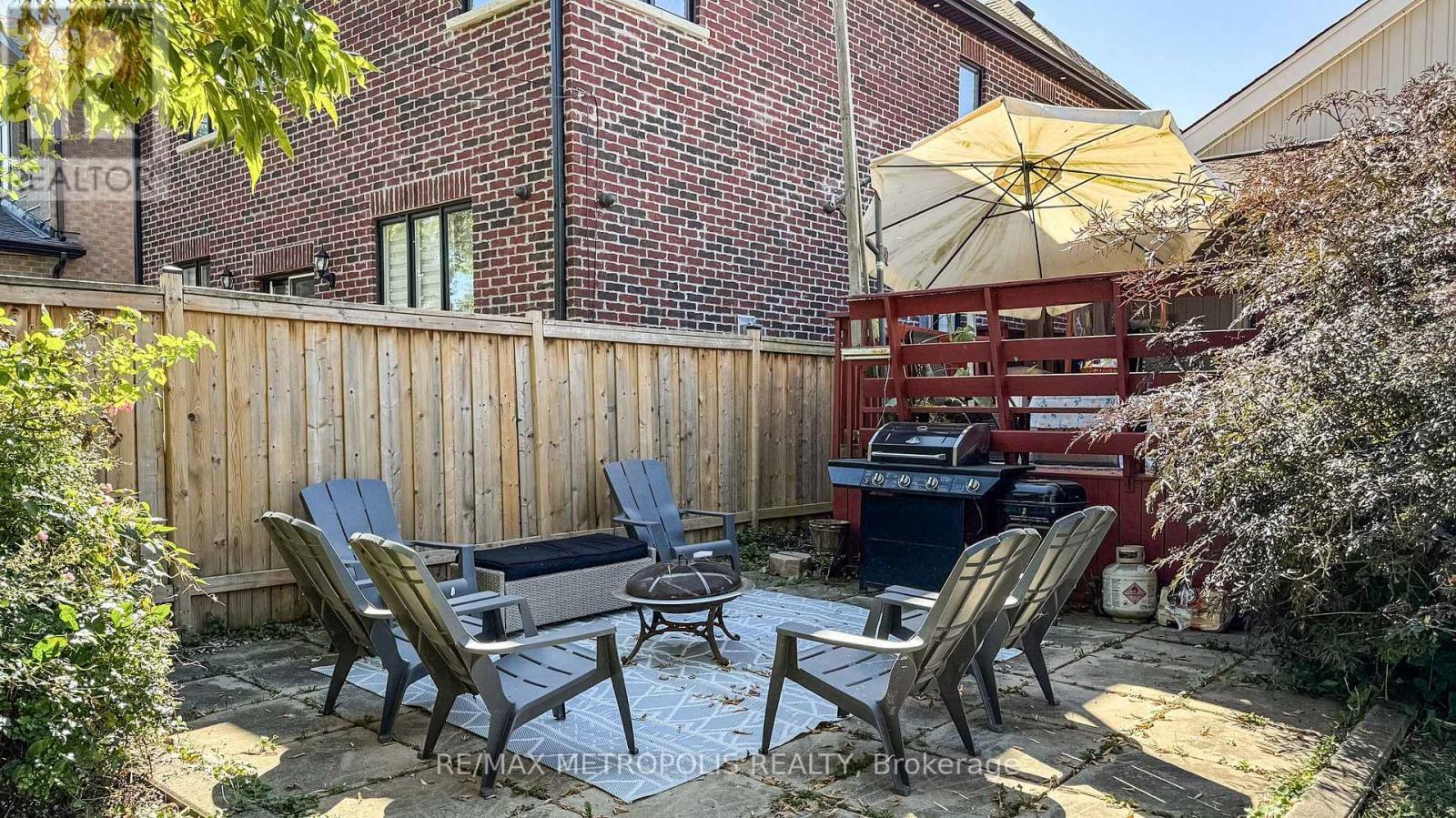 291 Kennedy Road E, Toronto, ON - Outdoor With Deck Patio Veranda