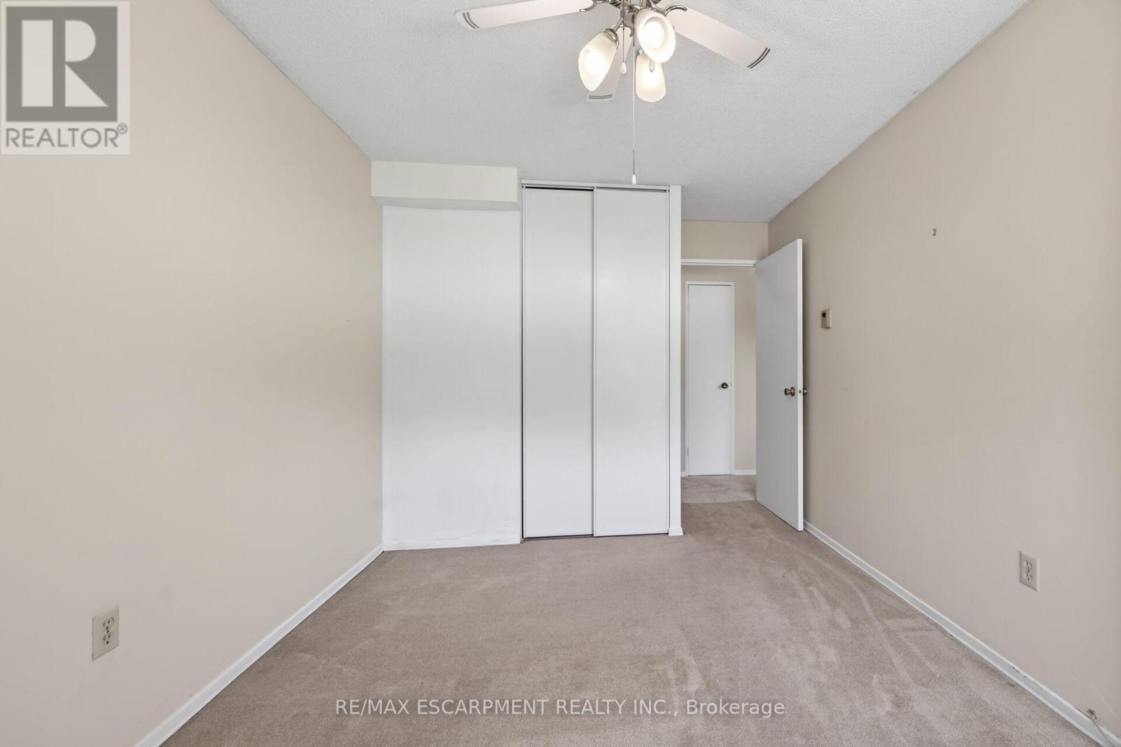 101 - 700 Dynes Road, Burlington, ON - Indoor Photo Showing Other Room