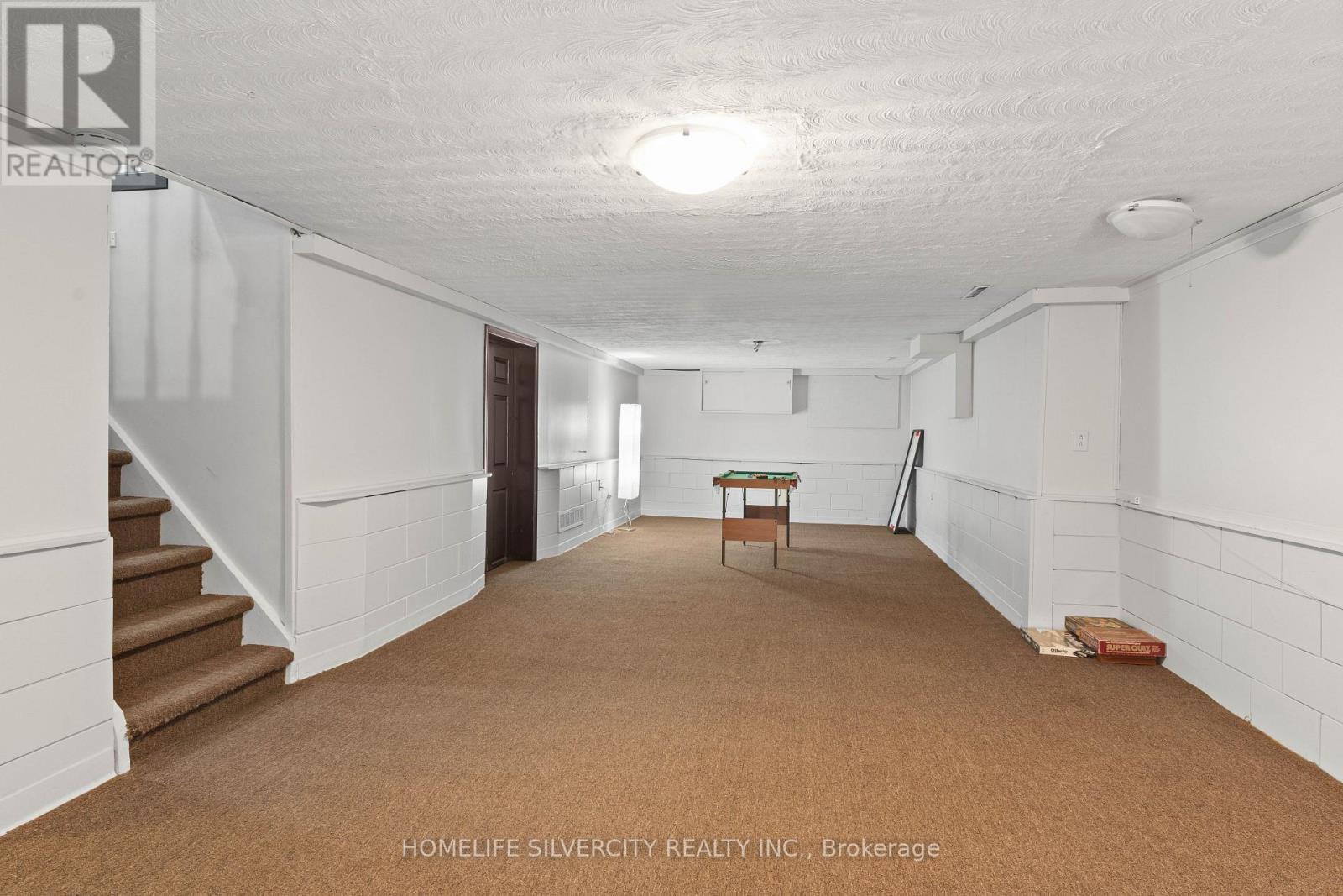 298 Barton Street, Hamilton, ON - Indoor Photo Showing Other Room