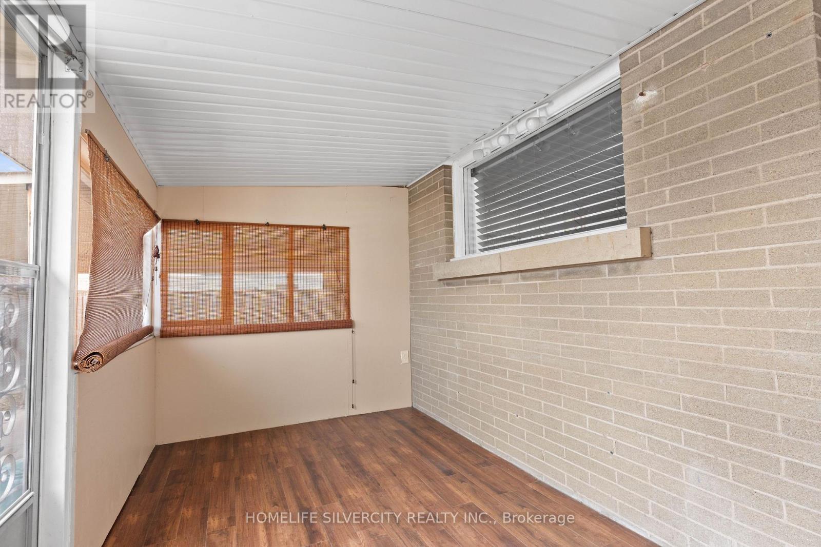 298 Barton Street, Hamilton, ON - Indoor Photo Showing Other Room