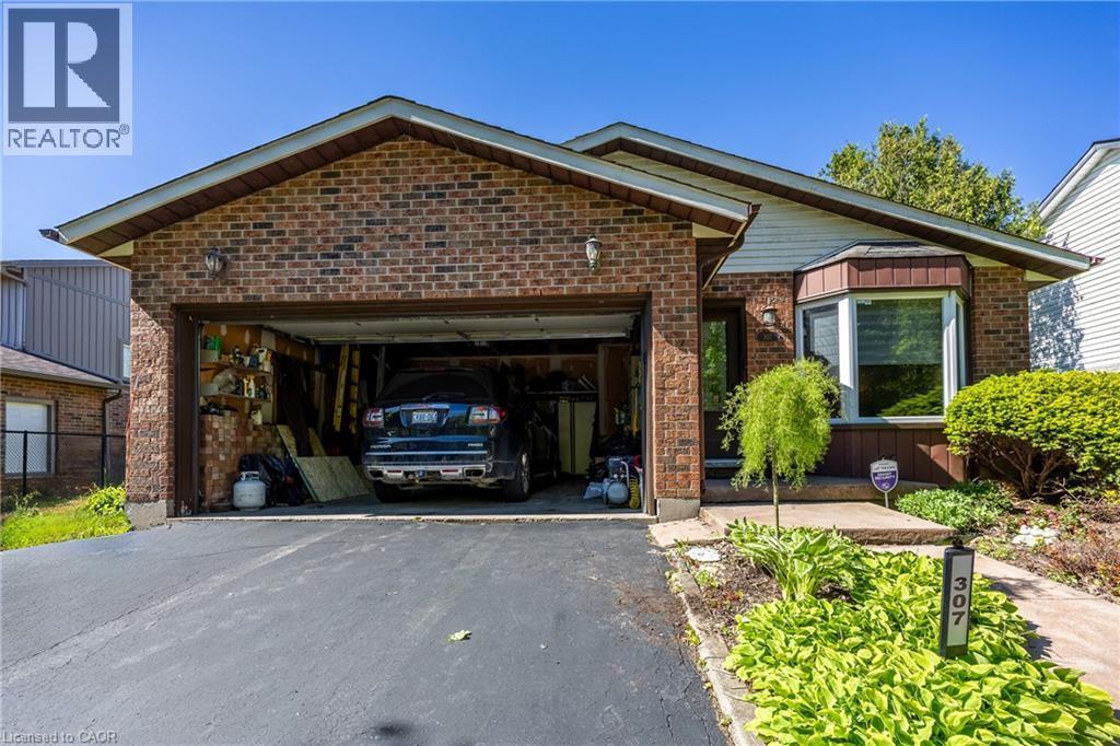 307 Orkney Street W, Caledonia, ON - Outdoor