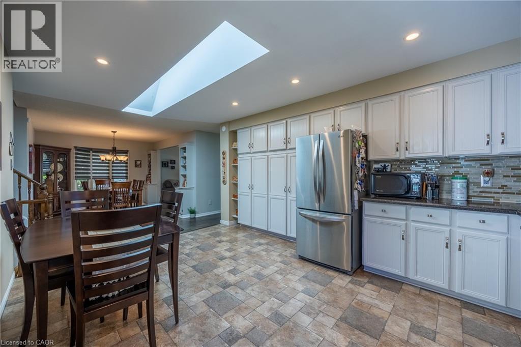 307 Orkney Street W, Caledonia, ON - Indoor