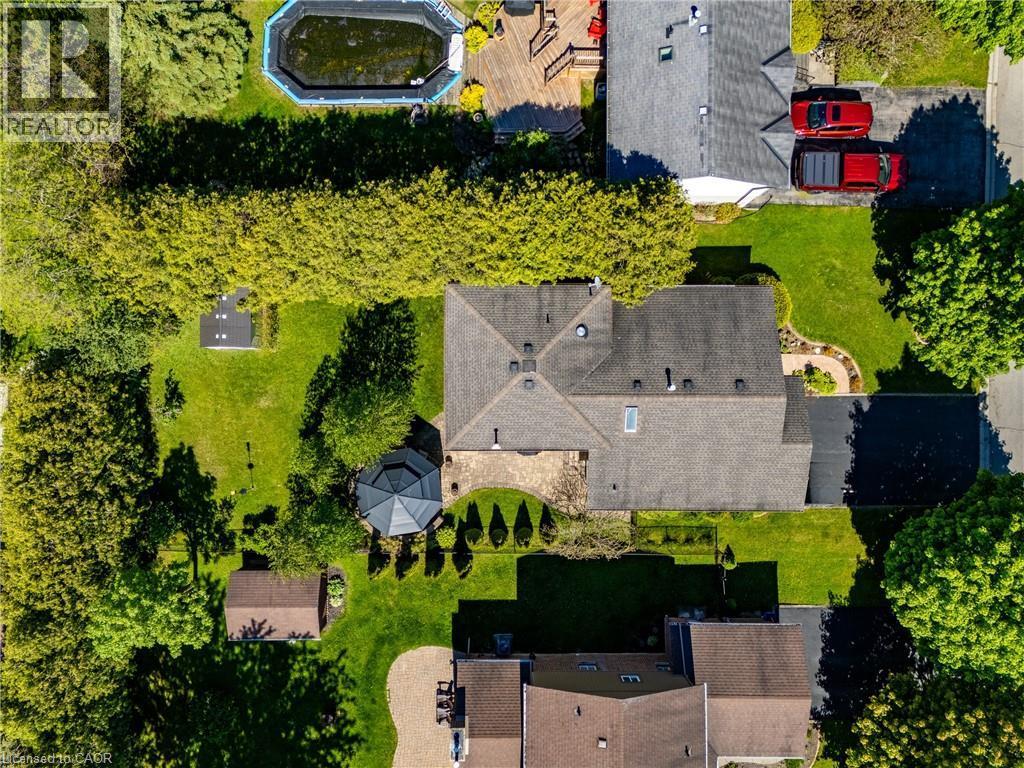 307 Orkney Street W, Caledonia, ON - Outdoor