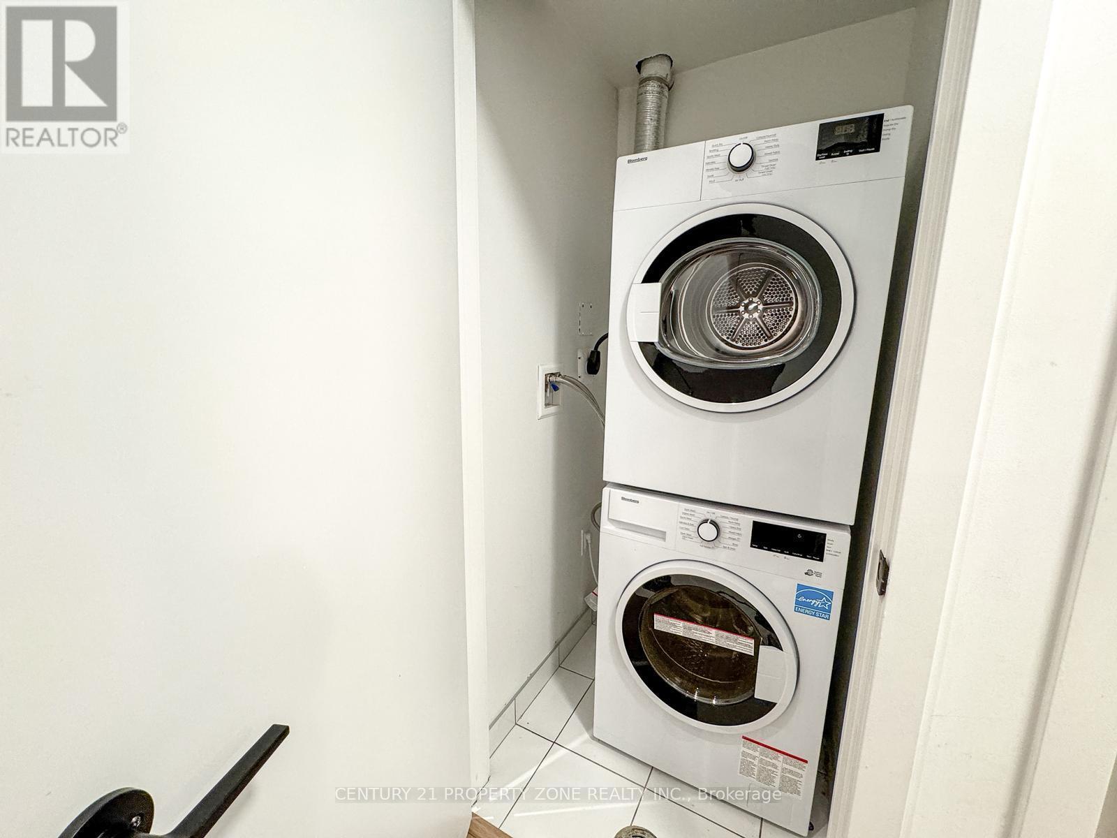 06 - 20 Lagerfeld Drive, Brampton, ON - Indoor Photo Showing Laundry Room