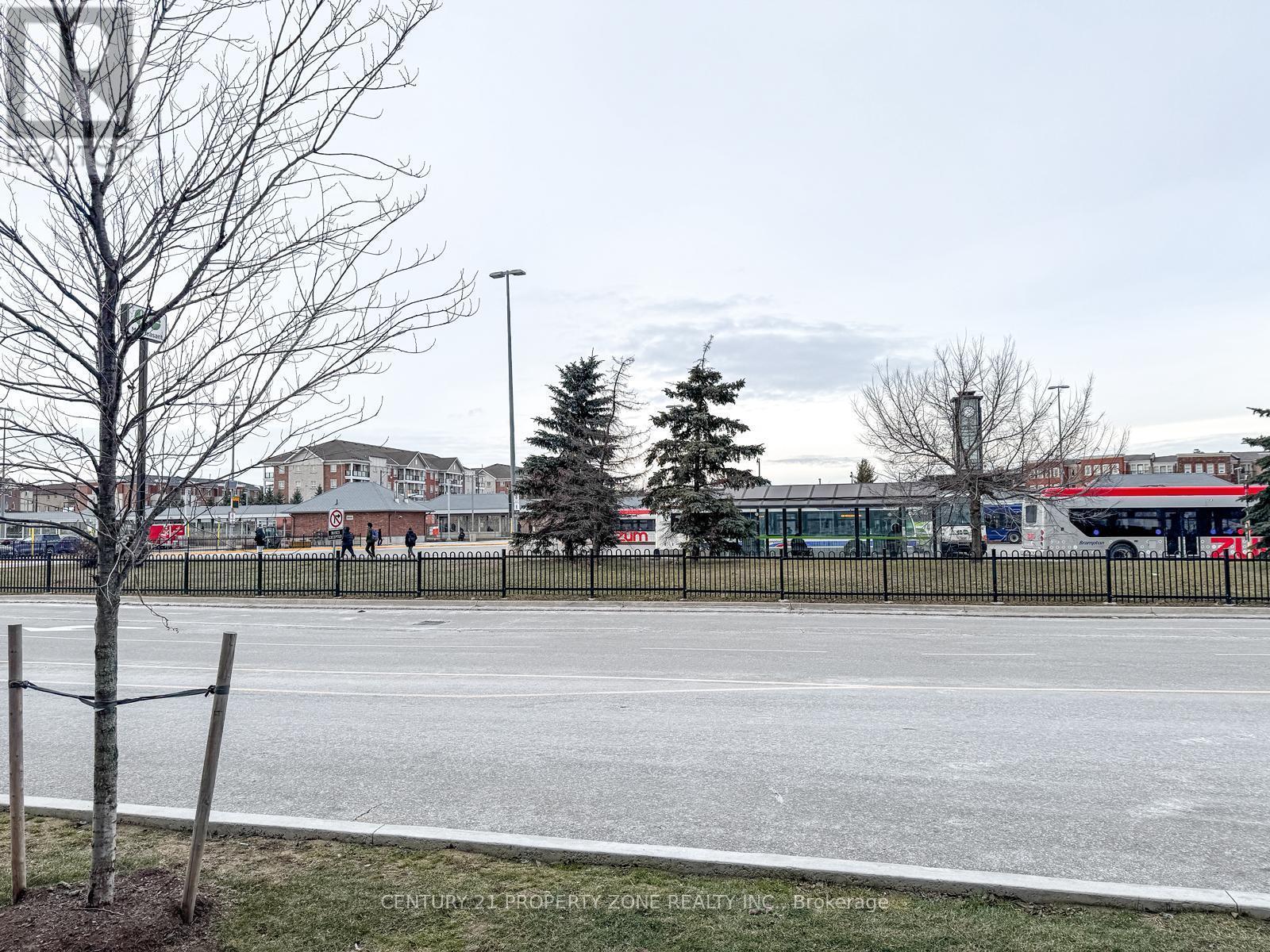 06 - 20 Lagerfeld Drive, Brampton, ON - Outdoor With View