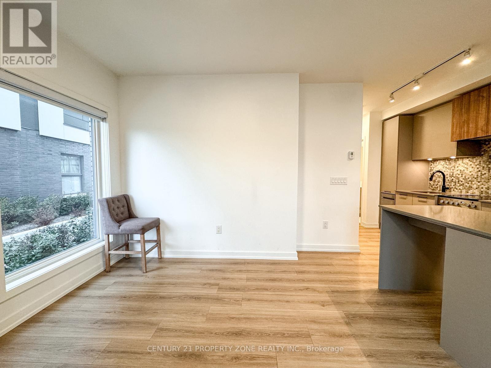06 - 20 Lagerfeld Drive, Brampton, ON - Indoor Photo Showing Kitchen