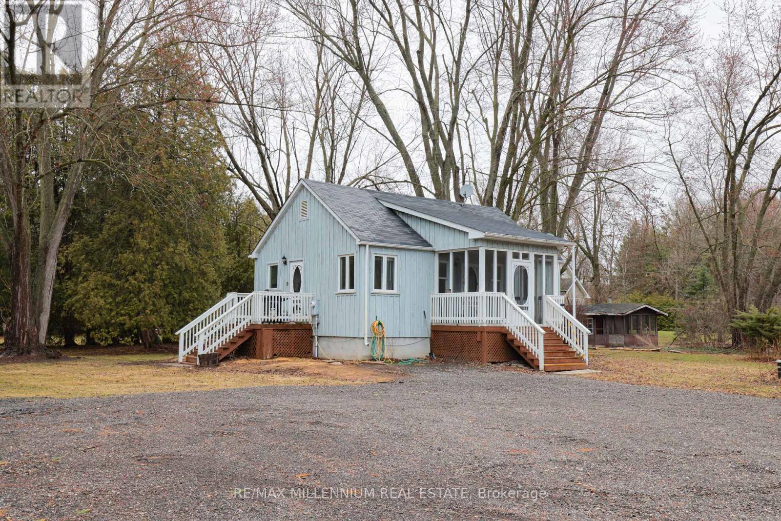 2424 Olde Base Line Road, Caledon, ON - Outdoor