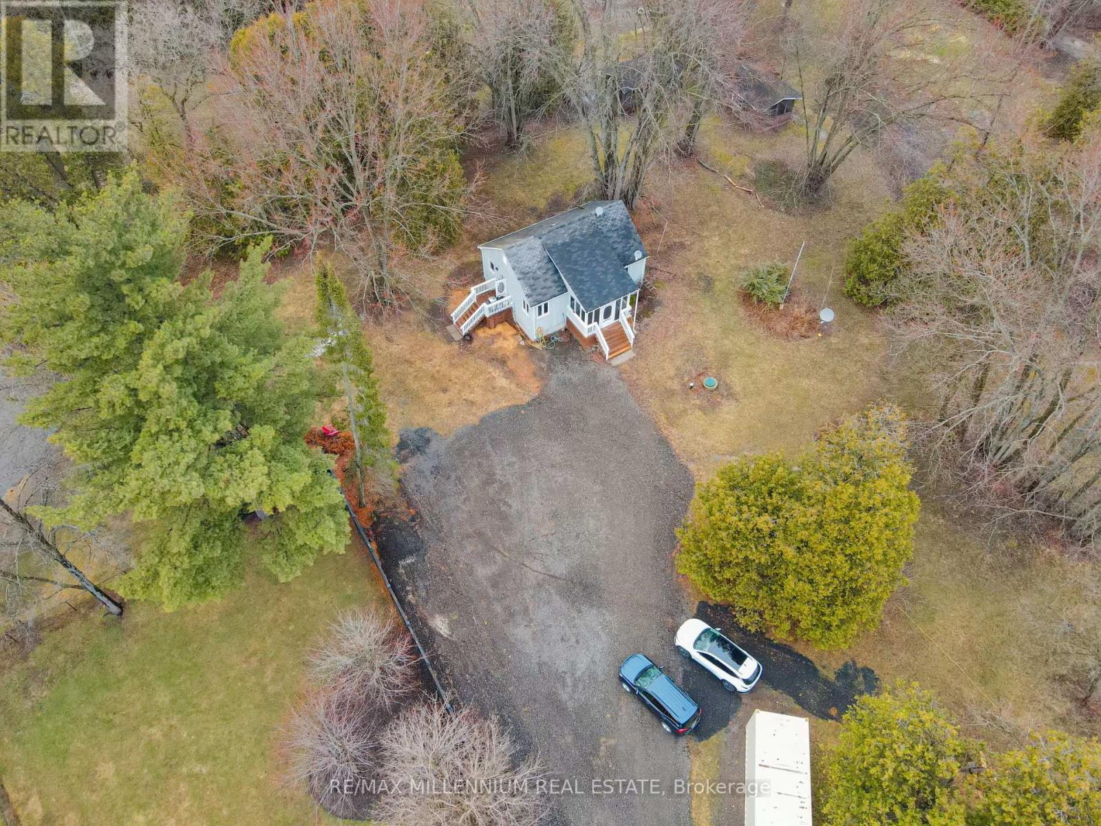2424 Olde Base Line Road, Caledon, ON - Outdoor With View
