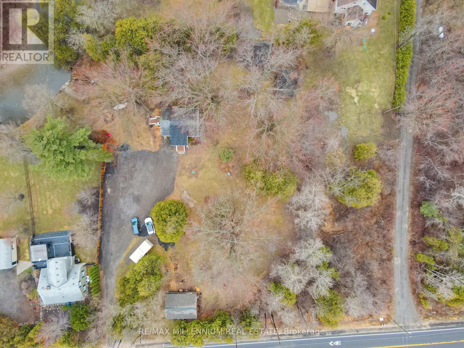2424 Olde Base Line Road, Caledon, ON - Outdoor With View