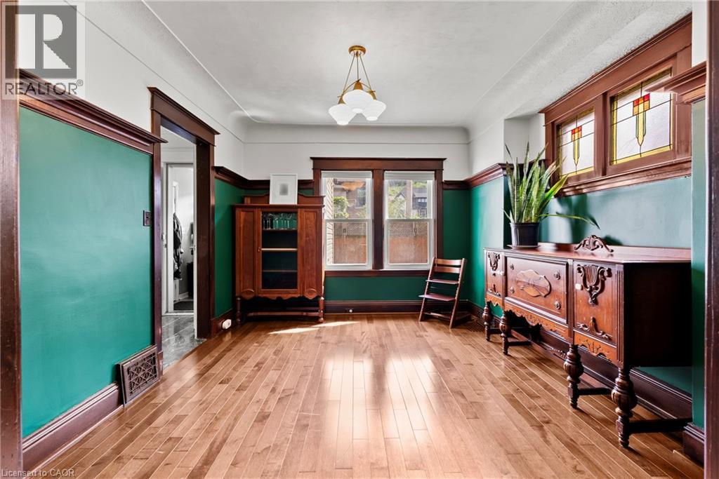260 Stinson Crescent, Hamilton, ON - Indoor Photo Showing Other Room