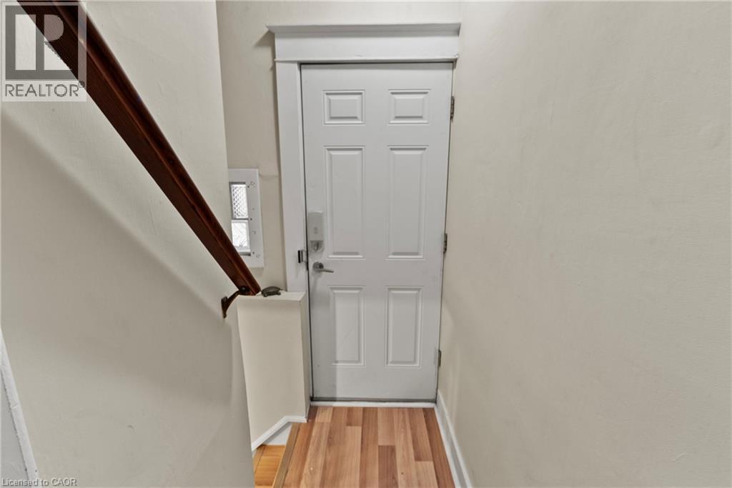 260 Stinson Crescent, Hamilton, ON - Indoor Photo Showing Other Room