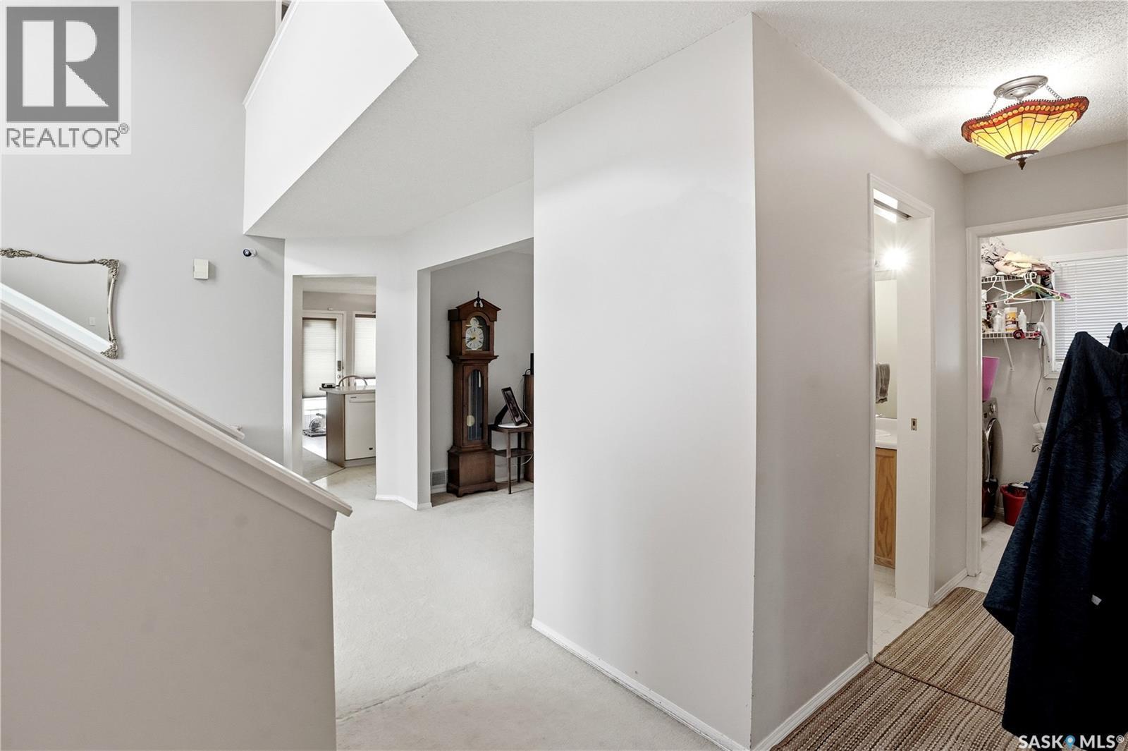 1204 Boehm Bay N, Regina, SK - Indoor Photo Showing Other Room