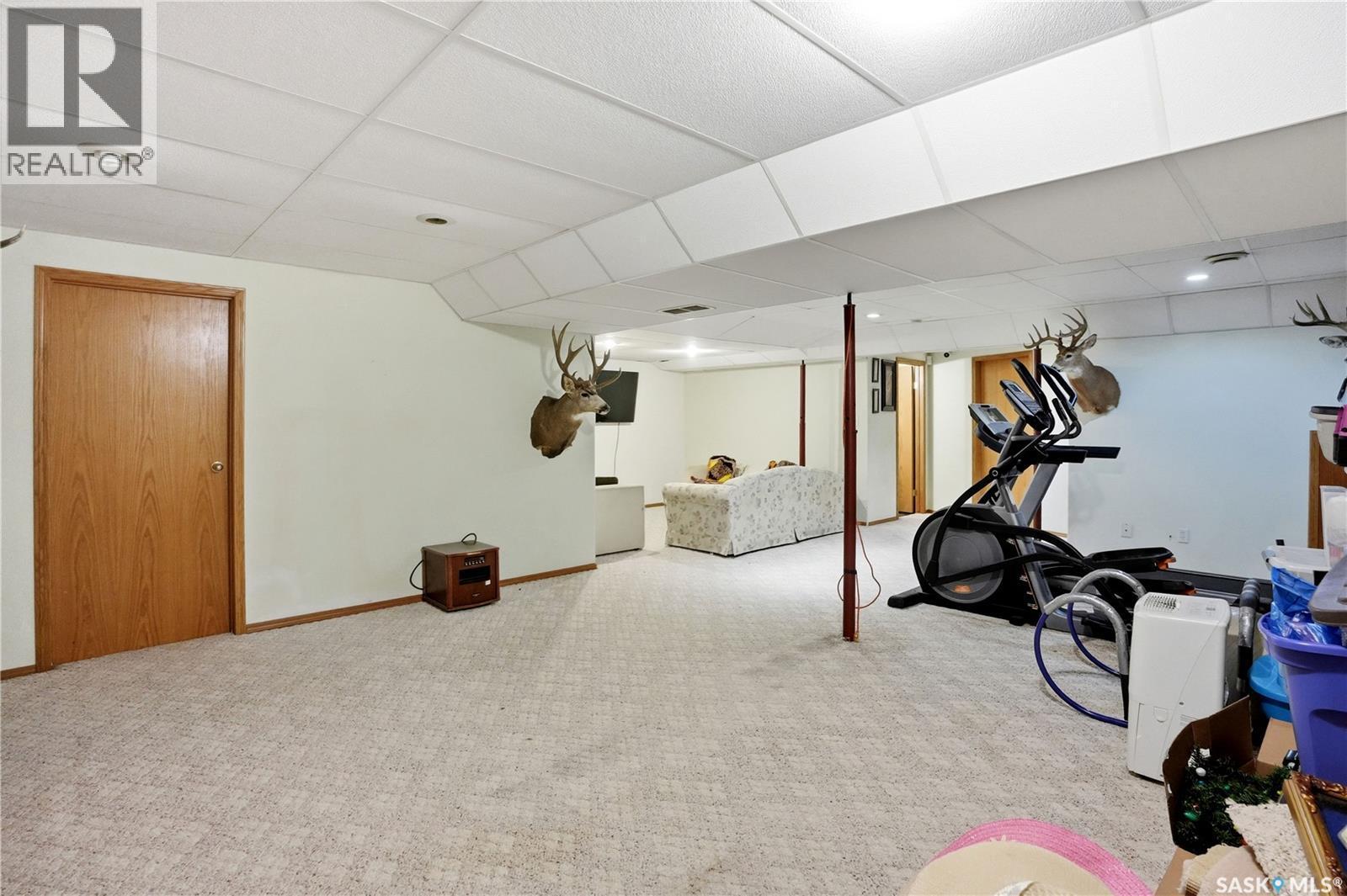 1204 Boehm Bay N, Regina, SK - Indoor