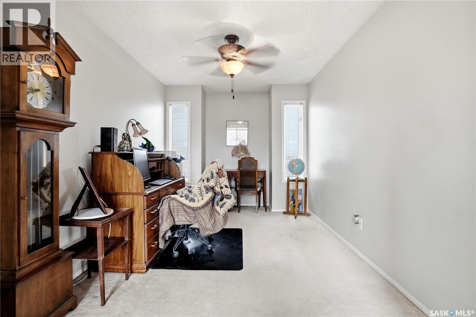 1204 Boehm Bay N, Regina, SK - Indoor Photo Showing Other Room