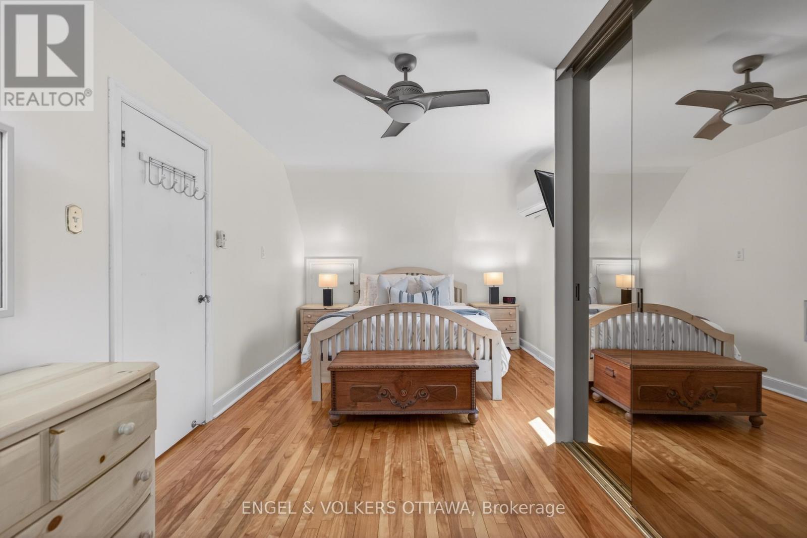 1396 Micmac Street, Ottawa, ON - Indoor Photo Showing Bedroom