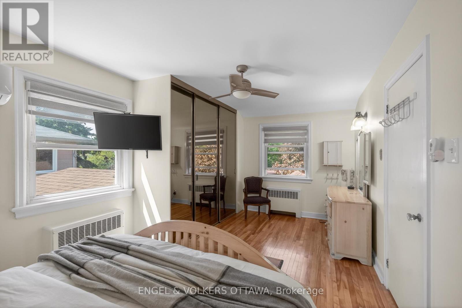 1396 Micmac Street, Ottawa, ON - Indoor Photo Showing Bedroom