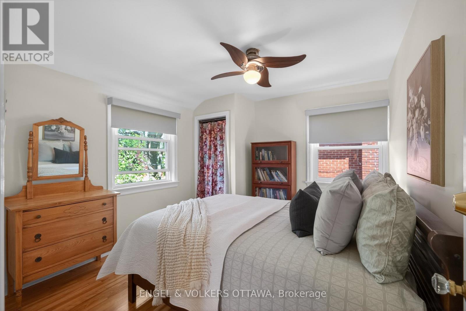 1396 Micmac Street, Ottawa, ON - Indoor Photo Showing Bedroom