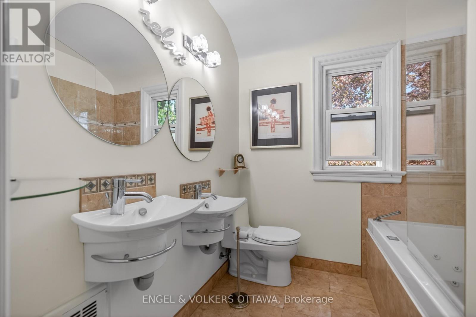 1396 Micmac Street, Ottawa, ON - Indoor Photo Showing Bathroom