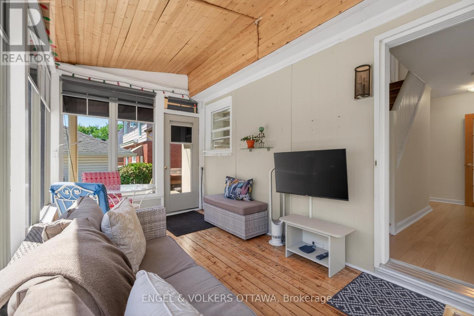 1396 Micmac Street, Ottawa, ON - Indoor