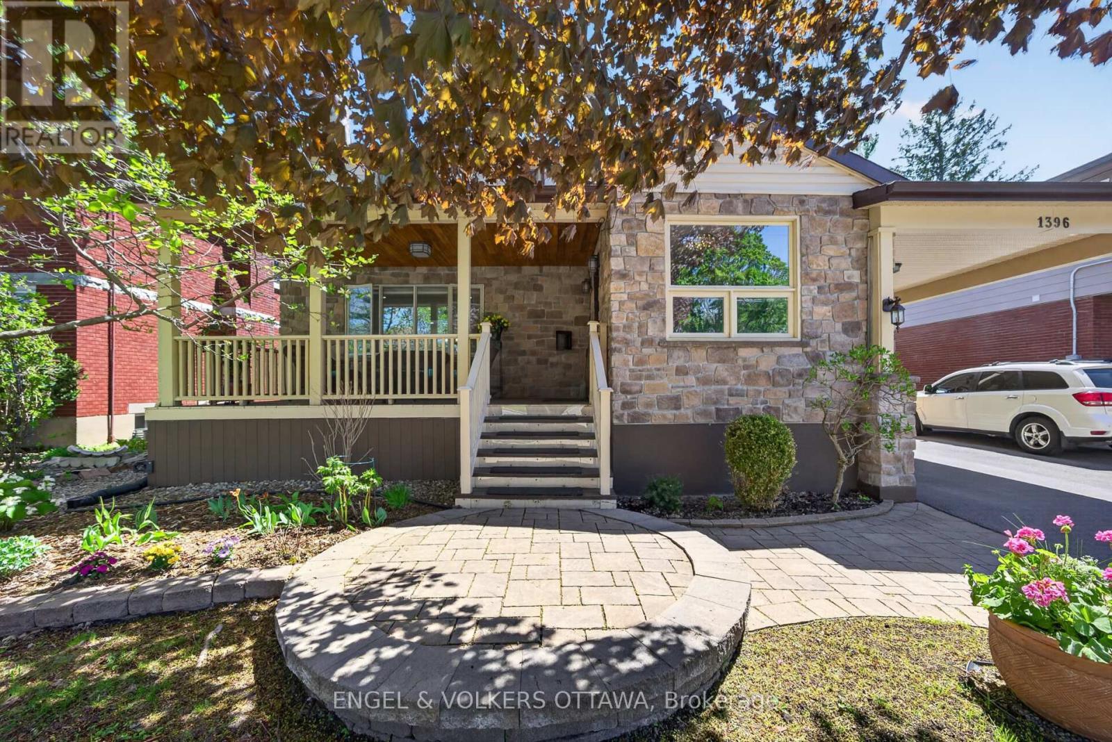 1396 Micmac Street, Ottawa, ON - Outdoor With Deck Patio Veranda