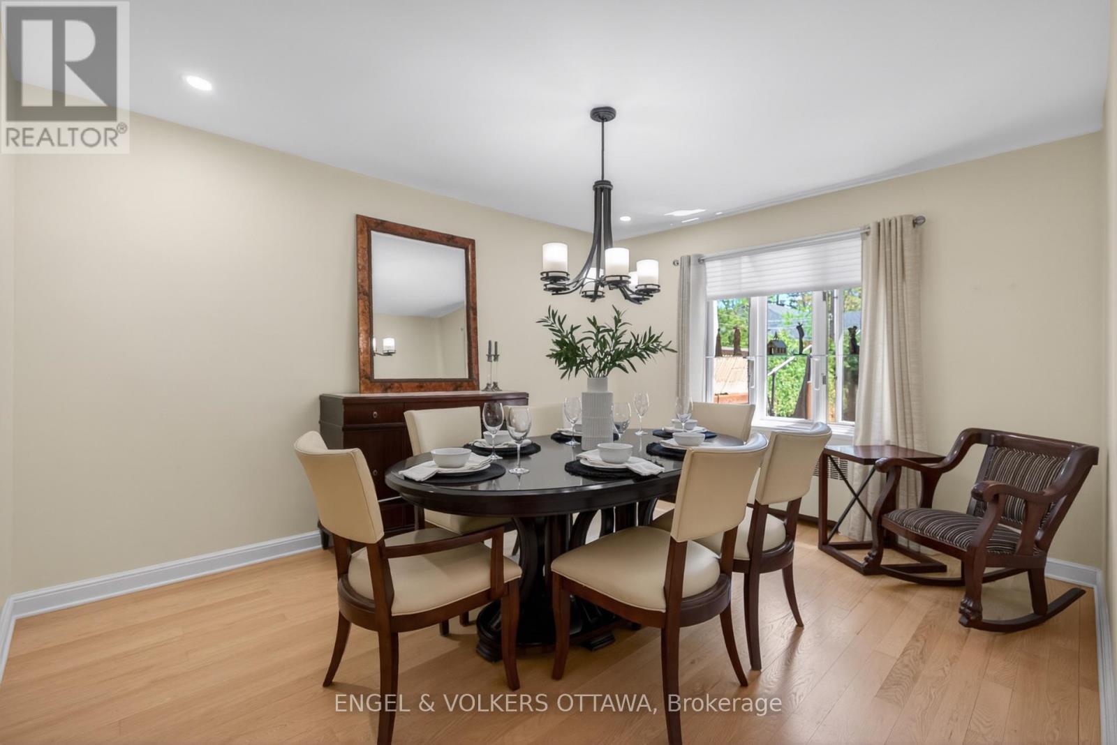1396 Micmac Street, Ottawa, ON - Indoor Photo Showing Dining Room