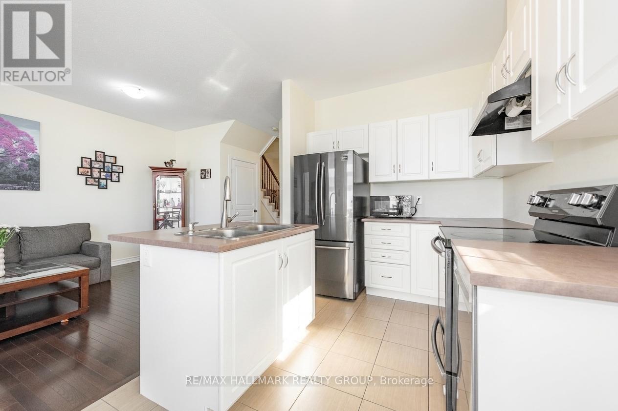 183 Claridge Drive, Ottawa, ON - Indoor Photo Showing Kitchen With Stainless Steel Kitchen With Double Sink