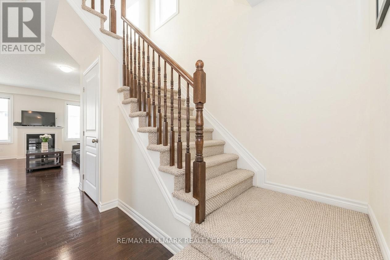 183 Claridge Drive, Ottawa, ON - Indoor Photo Showing Other Room