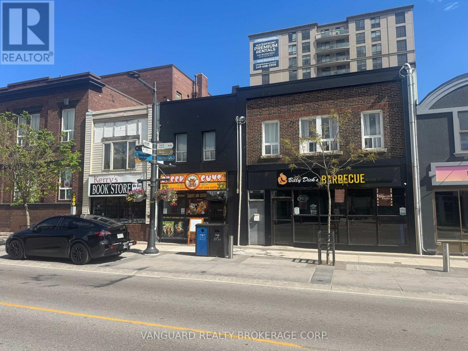 27 Dunlop Street W, Barrie, ON