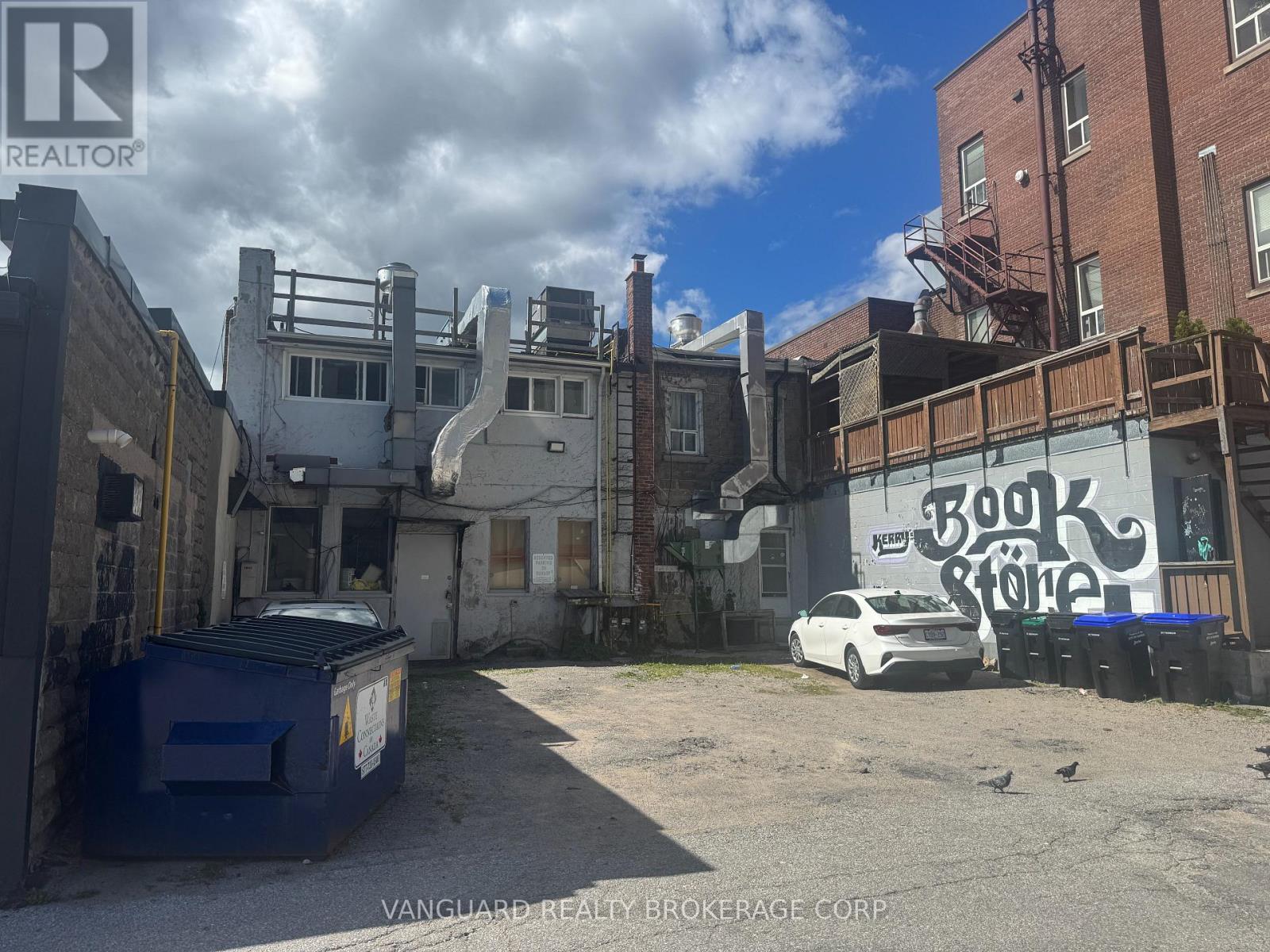 27 Dunlop Street W, Barrie, ON