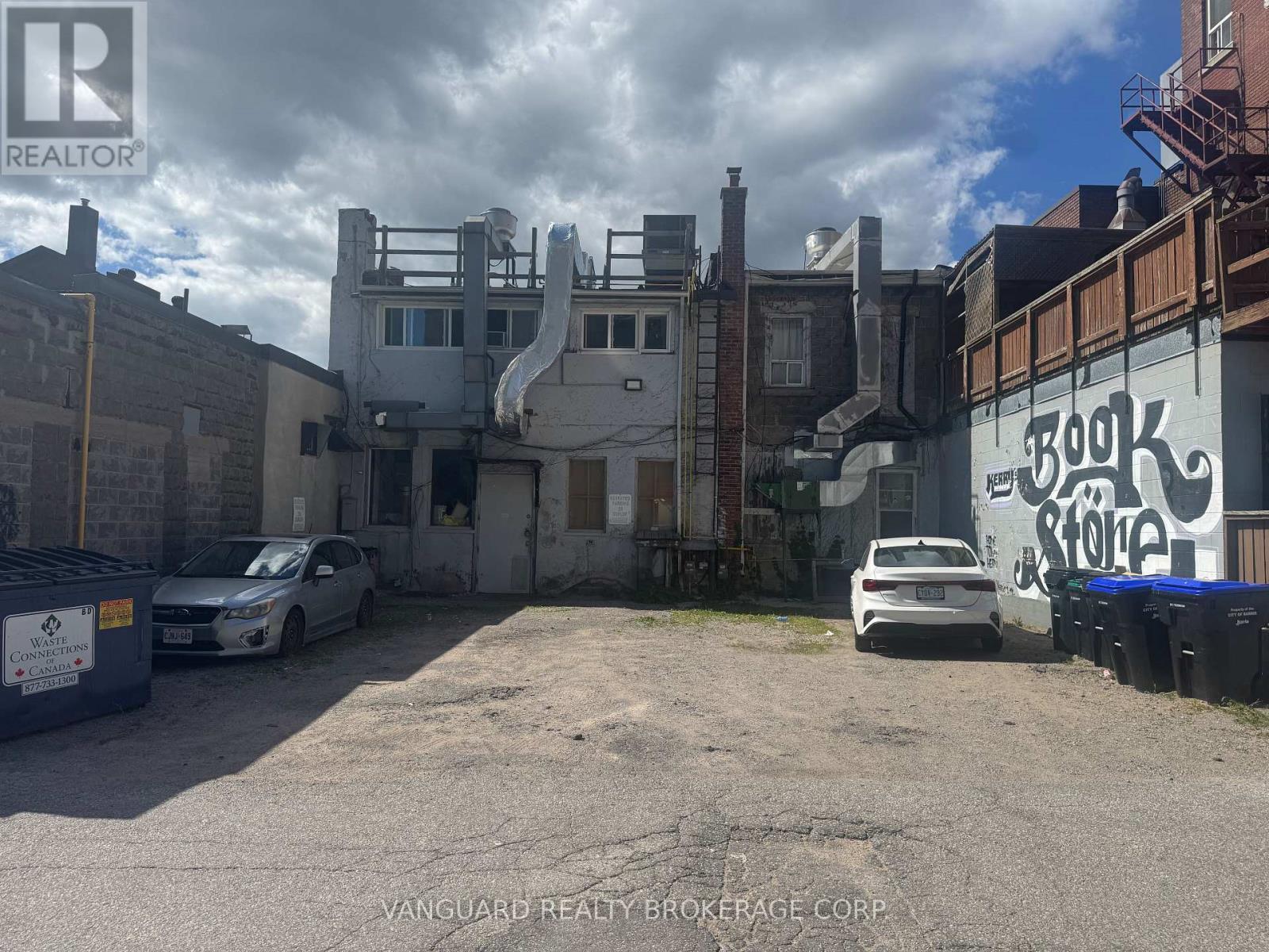 27 Dunlop Street W, Barrie, ON
