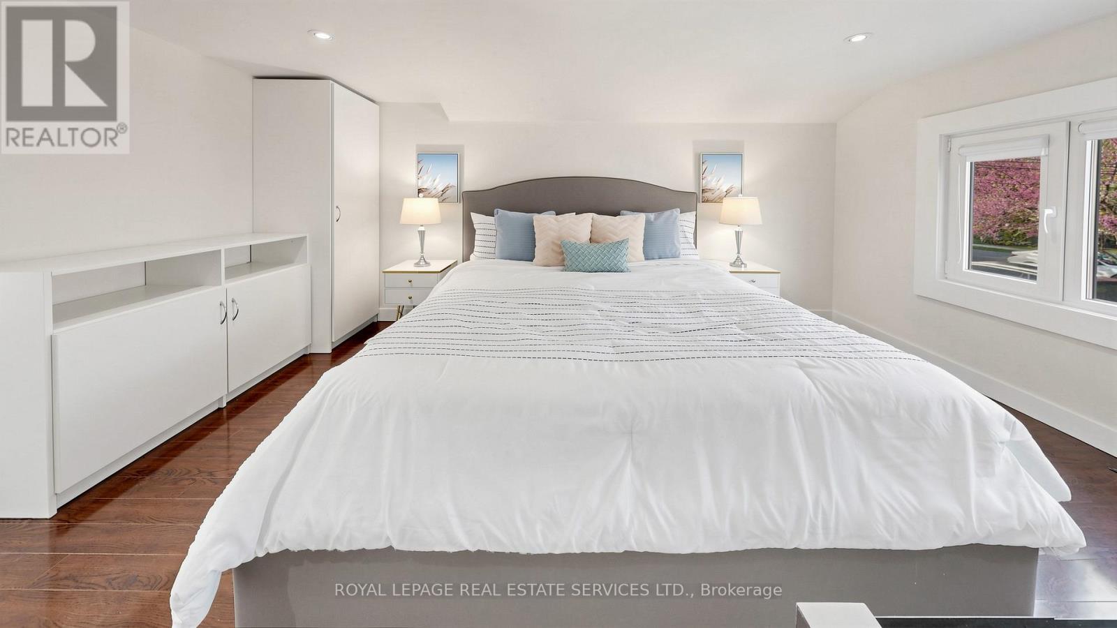 285 Bronte Road, Oakville, ON - Indoor Photo Showing Bedroom