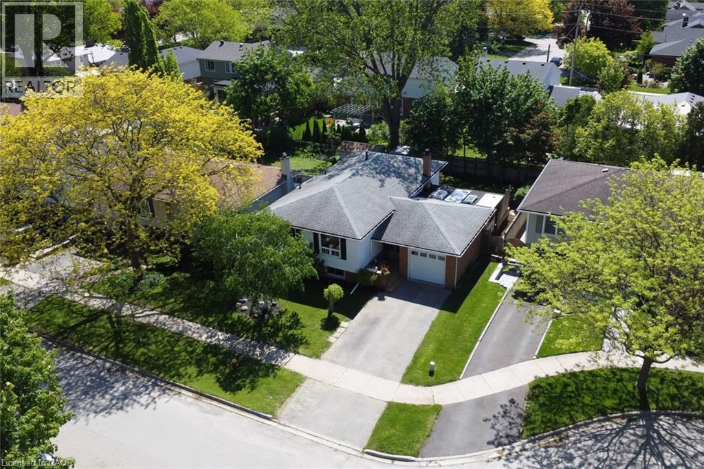 740 Hyde Road, Burlington, ON - Outdoor