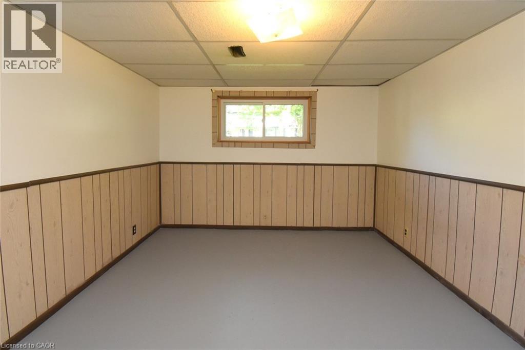 740 Hyde Road, Burlington, ON - Indoor Photo Showing Other Room
