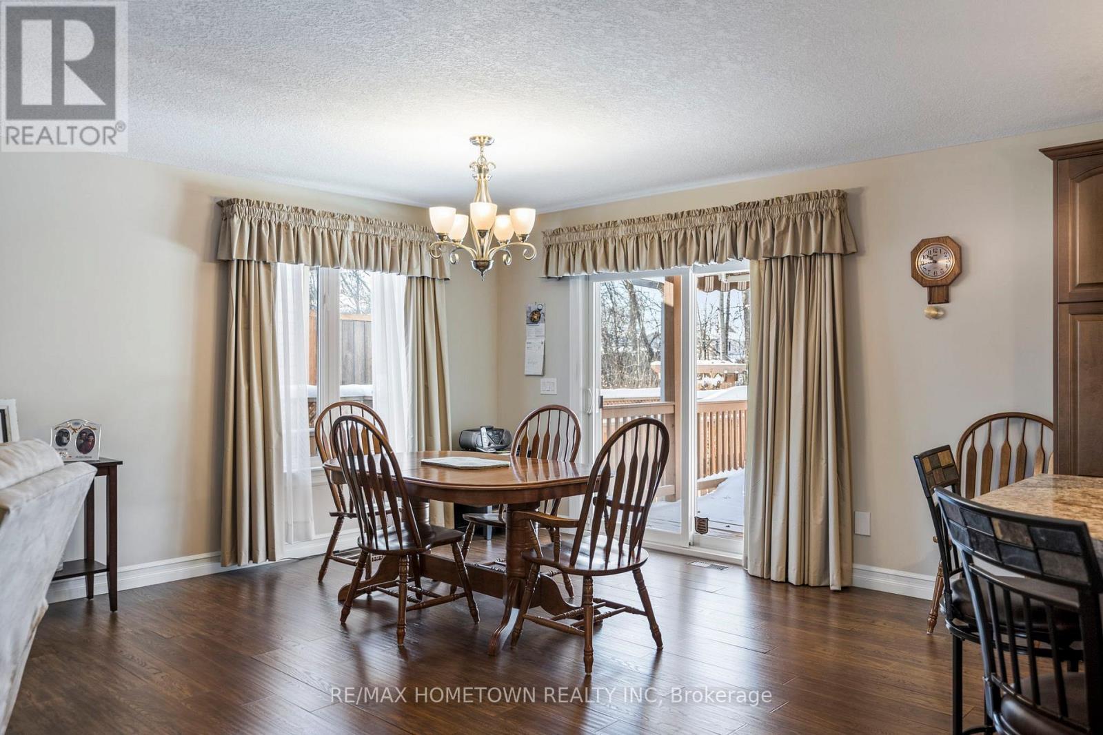 1124 Mcclure Crescent, Brockville, ON - Indoor Photo Showing Dining Room