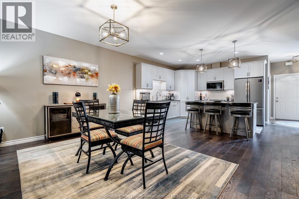 6107 Tiburon Crescent, Windsor, ON - Indoor Photo Showing Dining Room