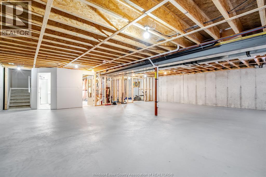 6107 Tiburon Crescent, Windsor, ON - Indoor Photo Showing Basement