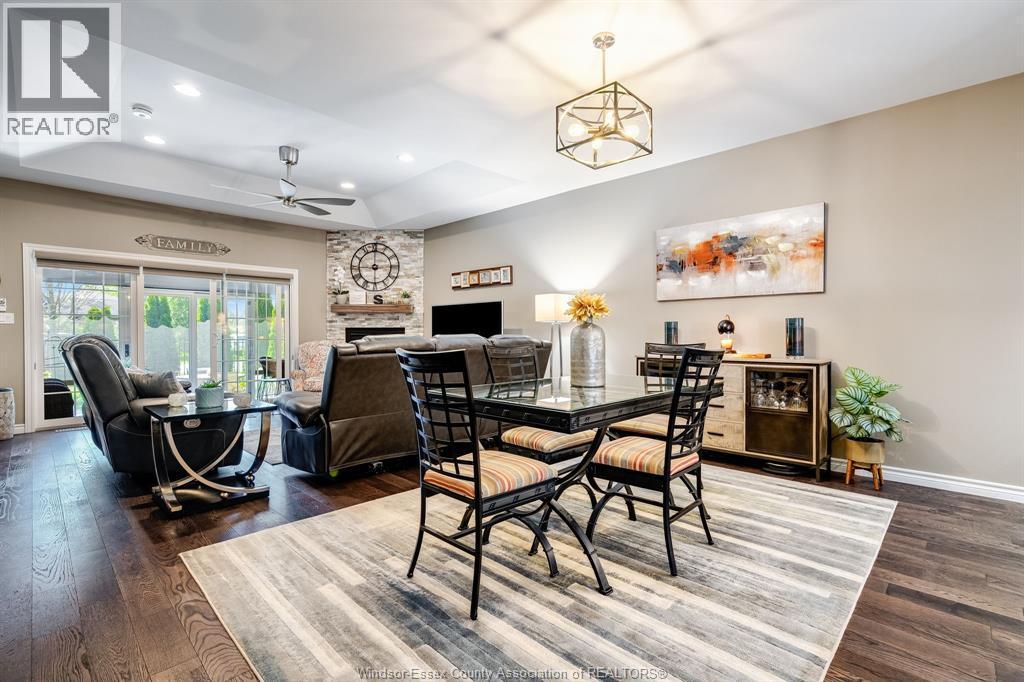 6107 Tiburon Crescent, Windsor, ON - Indoor Photo Showing Dining Room