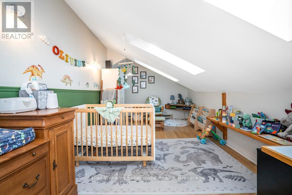 14 Oneida Crescent, Tiny, ON - Indoor
