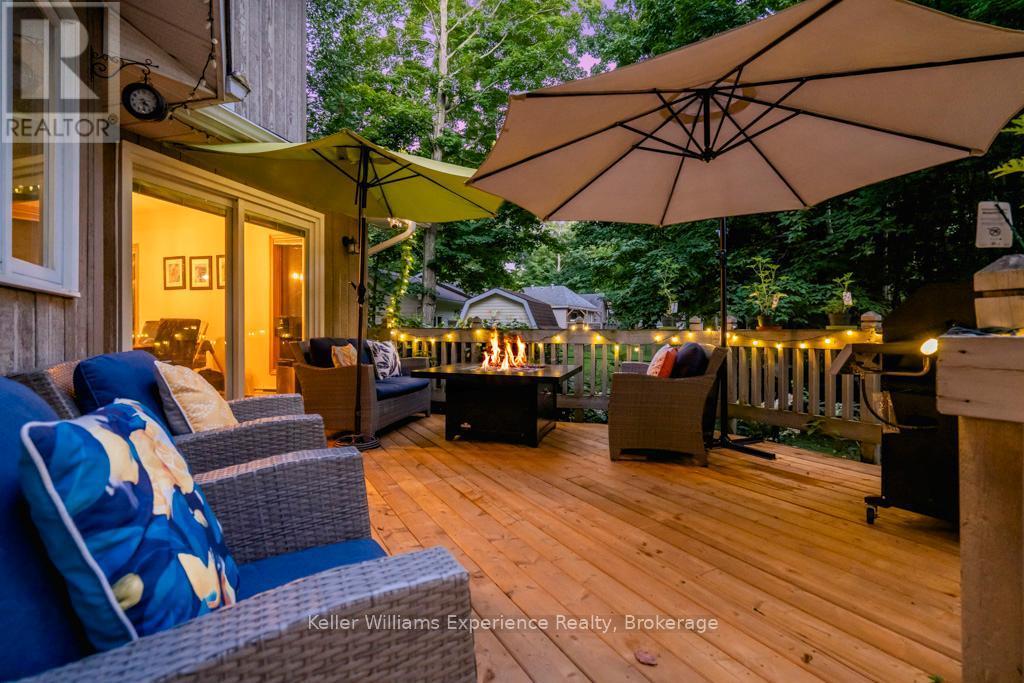 14 Oneida Crescent, Tiny, ON - Outdoor With Deck Patio Veranda With Exterior