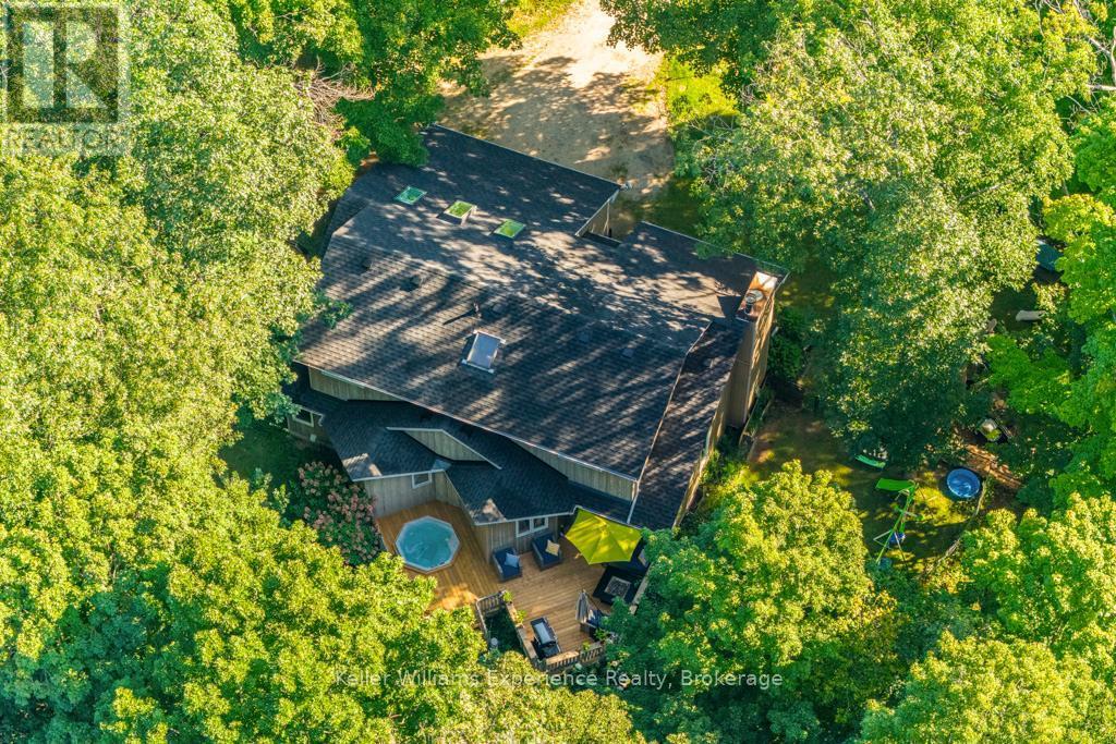 14 Oneida Crescent, Tiny, ON - Outdoor