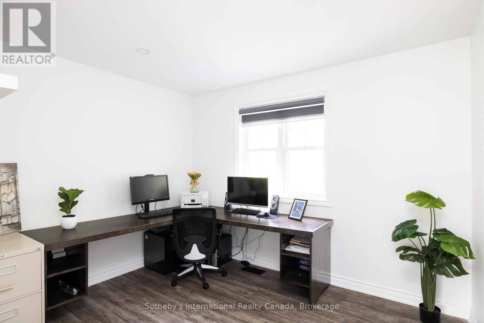 129 Bass Line, Oro-Medonte (Prices Corners), ON - Indoor Photo Showing Office